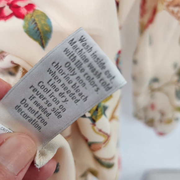 Disney By Lauren Conrad Whimsical Floral and Animal Print Blouse‎ Size Large - Picture 7 of 8